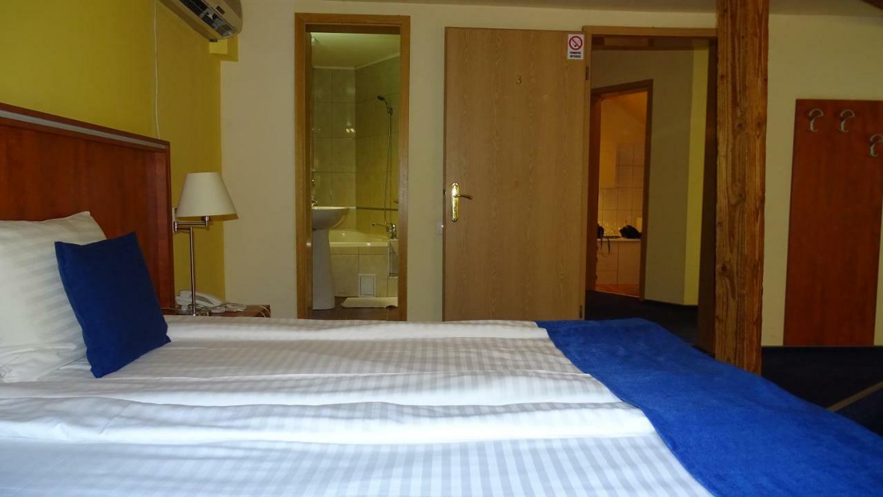 Hotel Casa Elysee Deva Exteriér fotografie