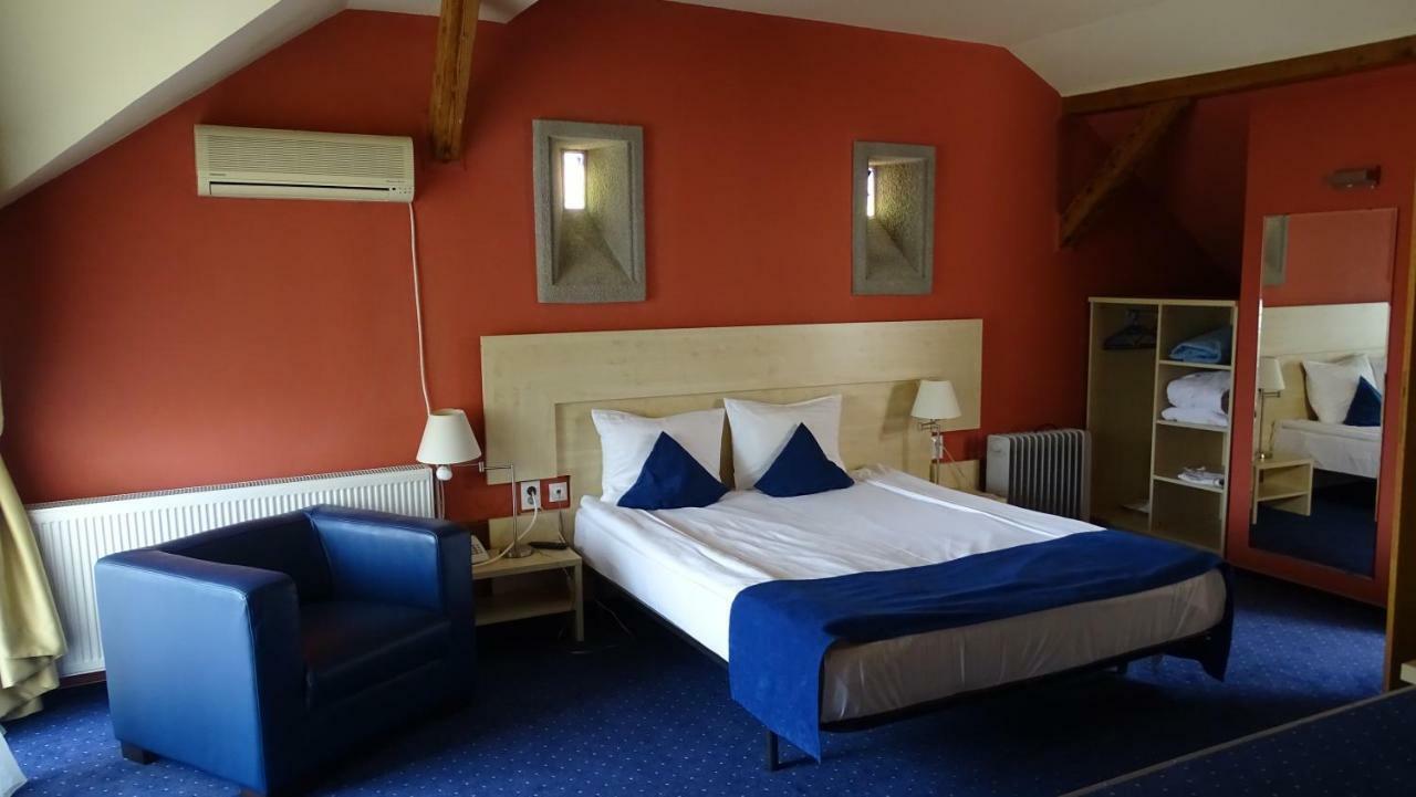Hotel Casa Elysee Deva Exteriér fotografie