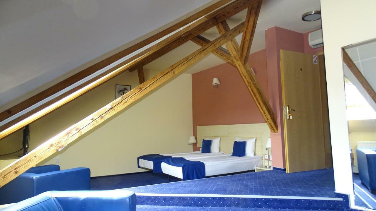 Hotel Casa Elysee Deva Exteriér fotografie