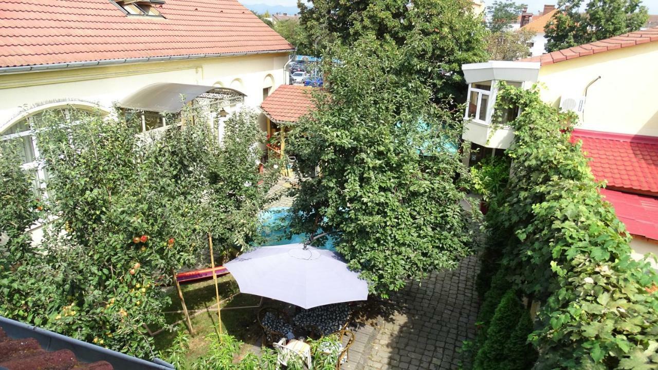 Hotel Casa Elysee Deva Exteriér fotografie